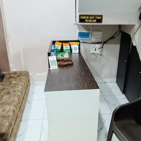 Hotel Rainbow Удджайн Экстерьер фото